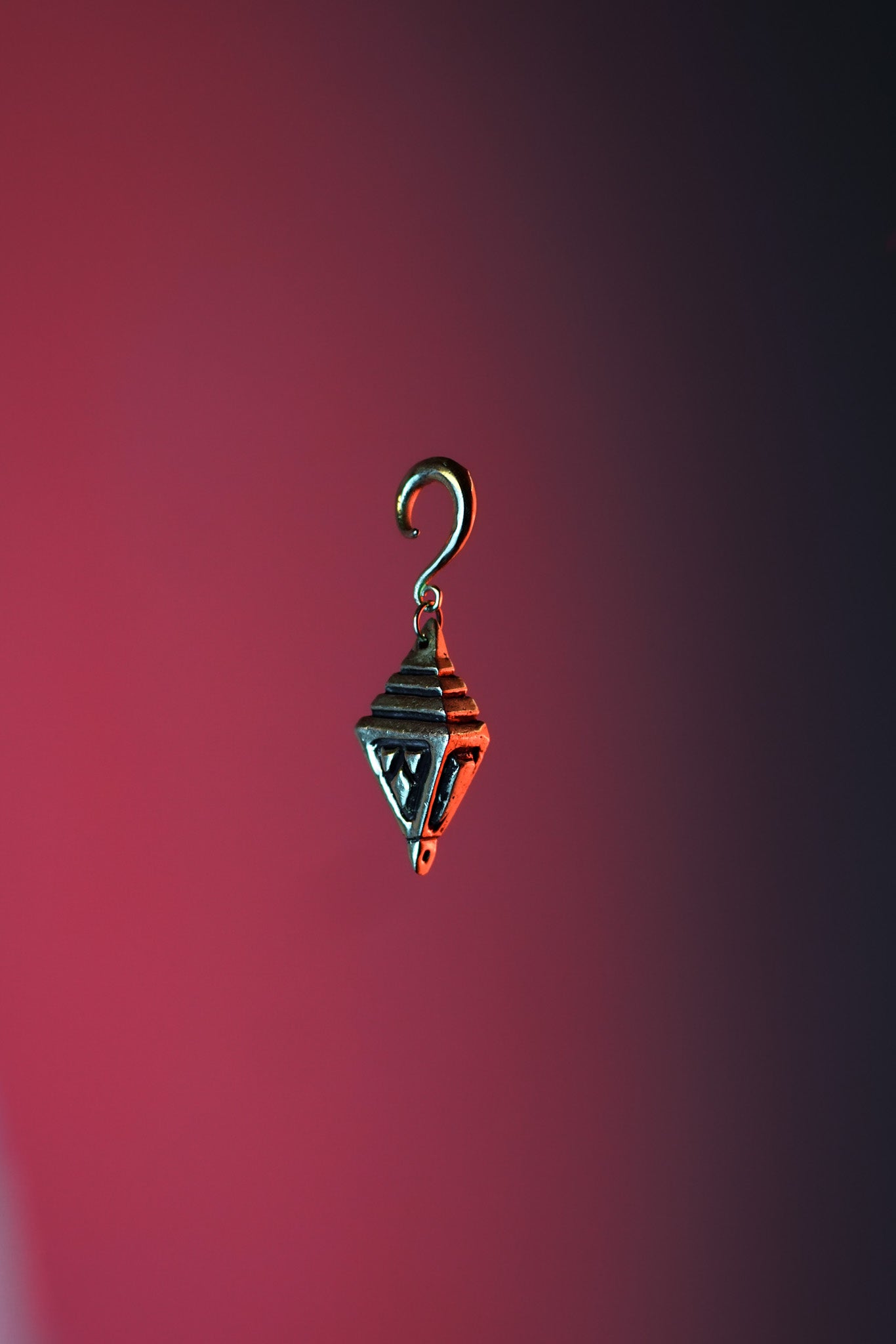 TRYAMBAKA EARWEIGHTS GOLDEN