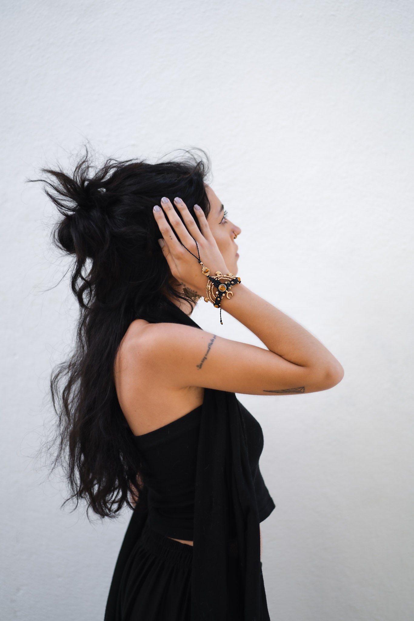 ROOTED HAND CHAIN