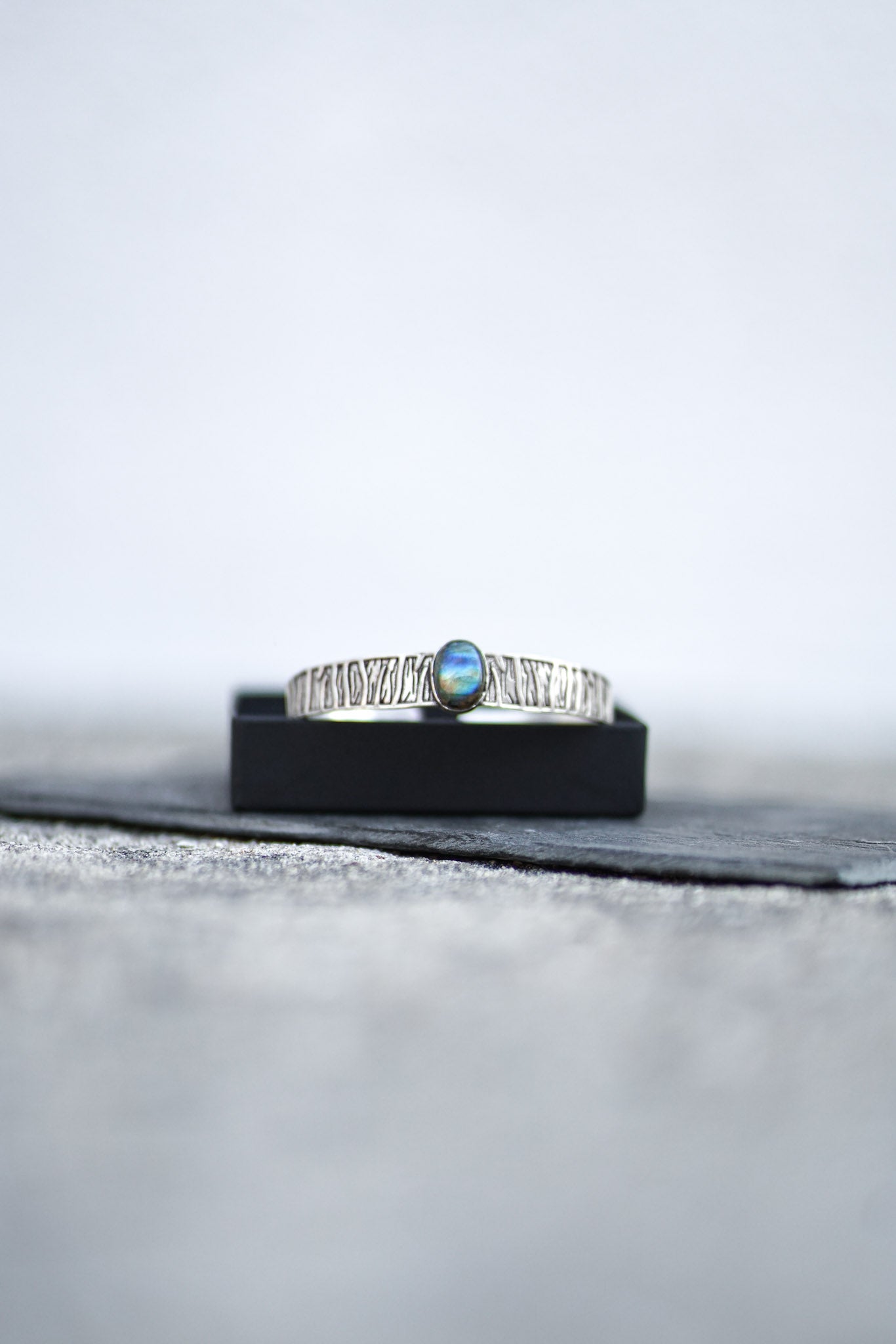 DIVYA LABRADORITE BRACELET