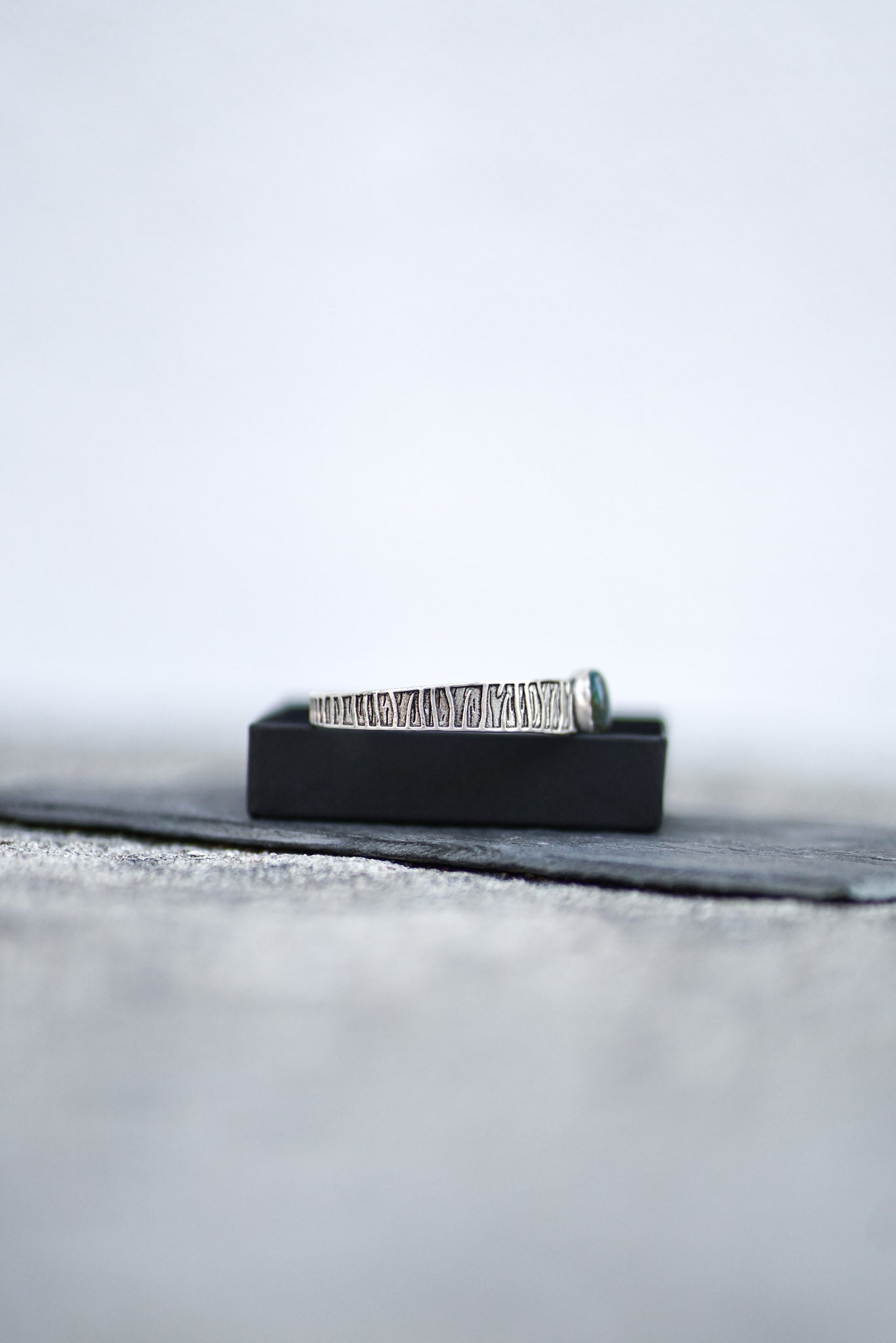 DIVYA LABRADORITE BRACELET