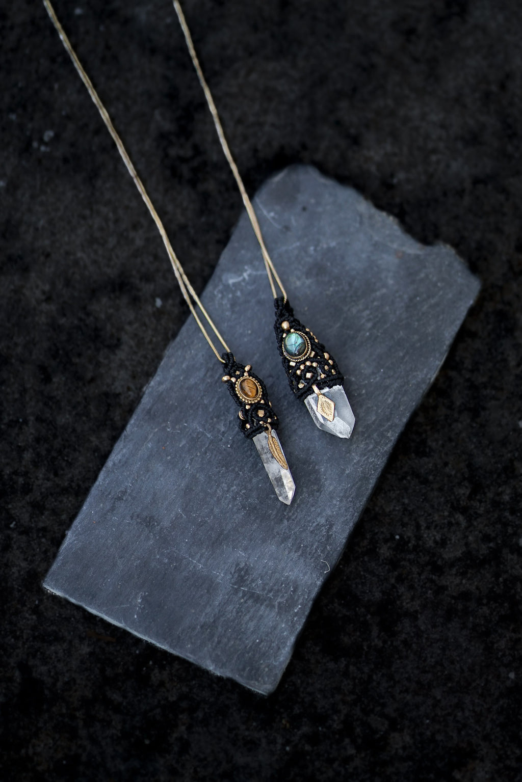 TIGER’S EYE QUARTZ PENDANT