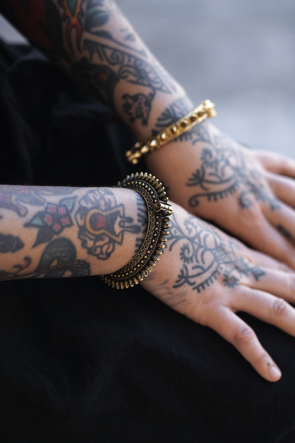 MAHADEVI BANGLE GOLDEN