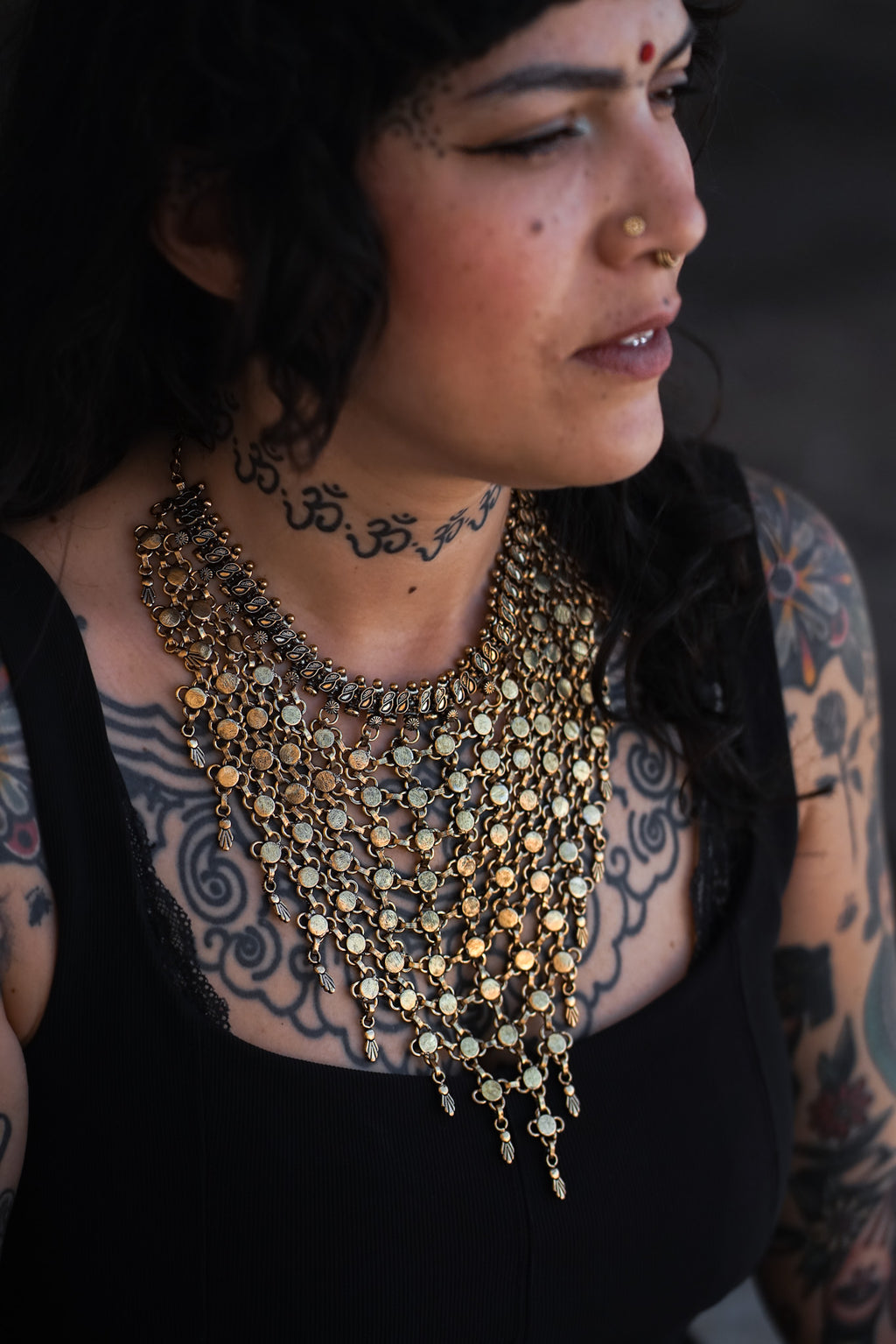 KALA NECKLACE GOLDEN