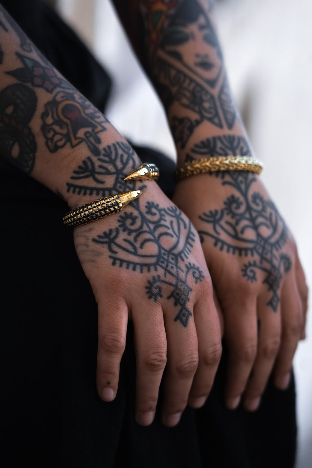 VISHNAKH BRACELET GOLDEN