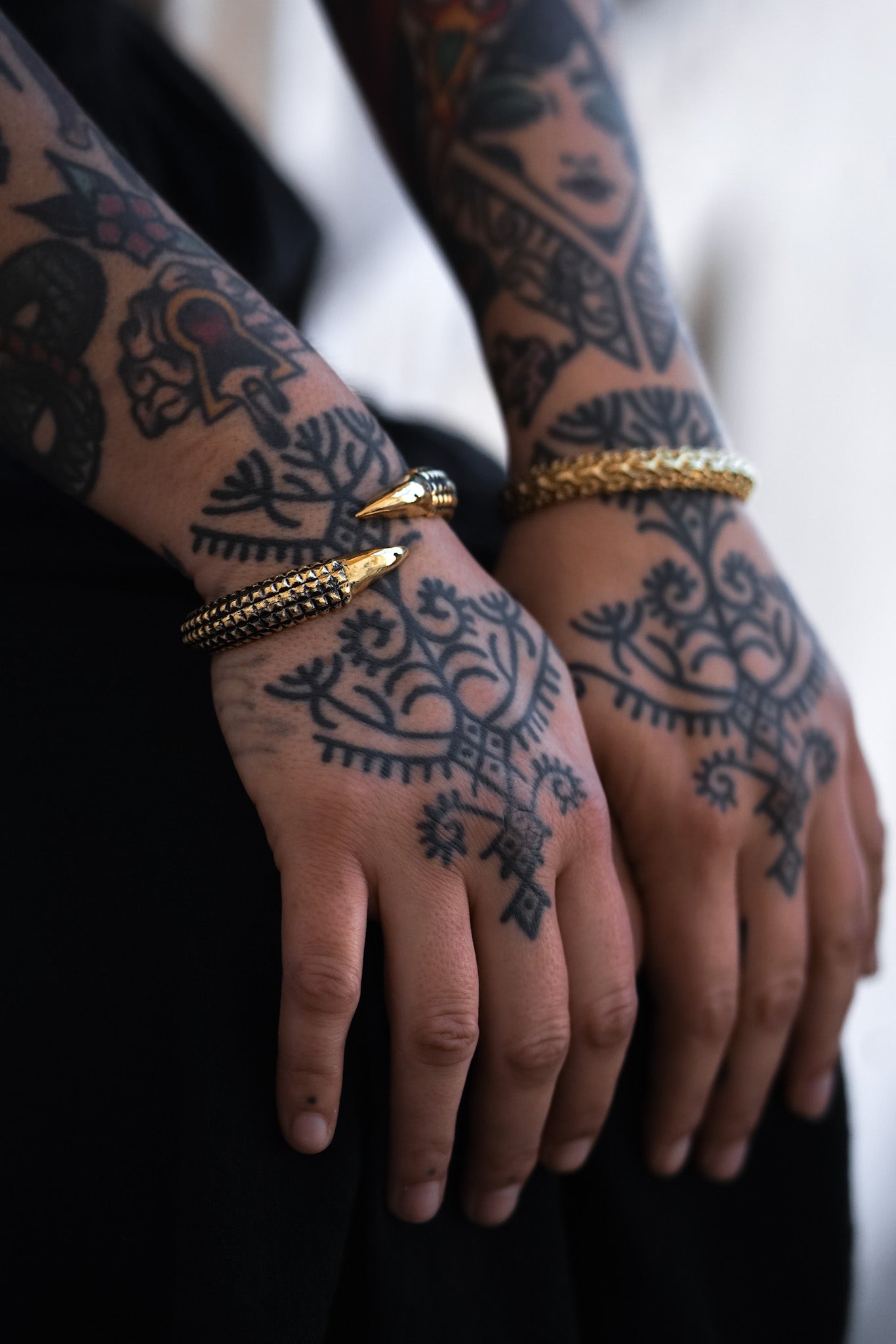 VISHNAKH BRACELET GOLDEN