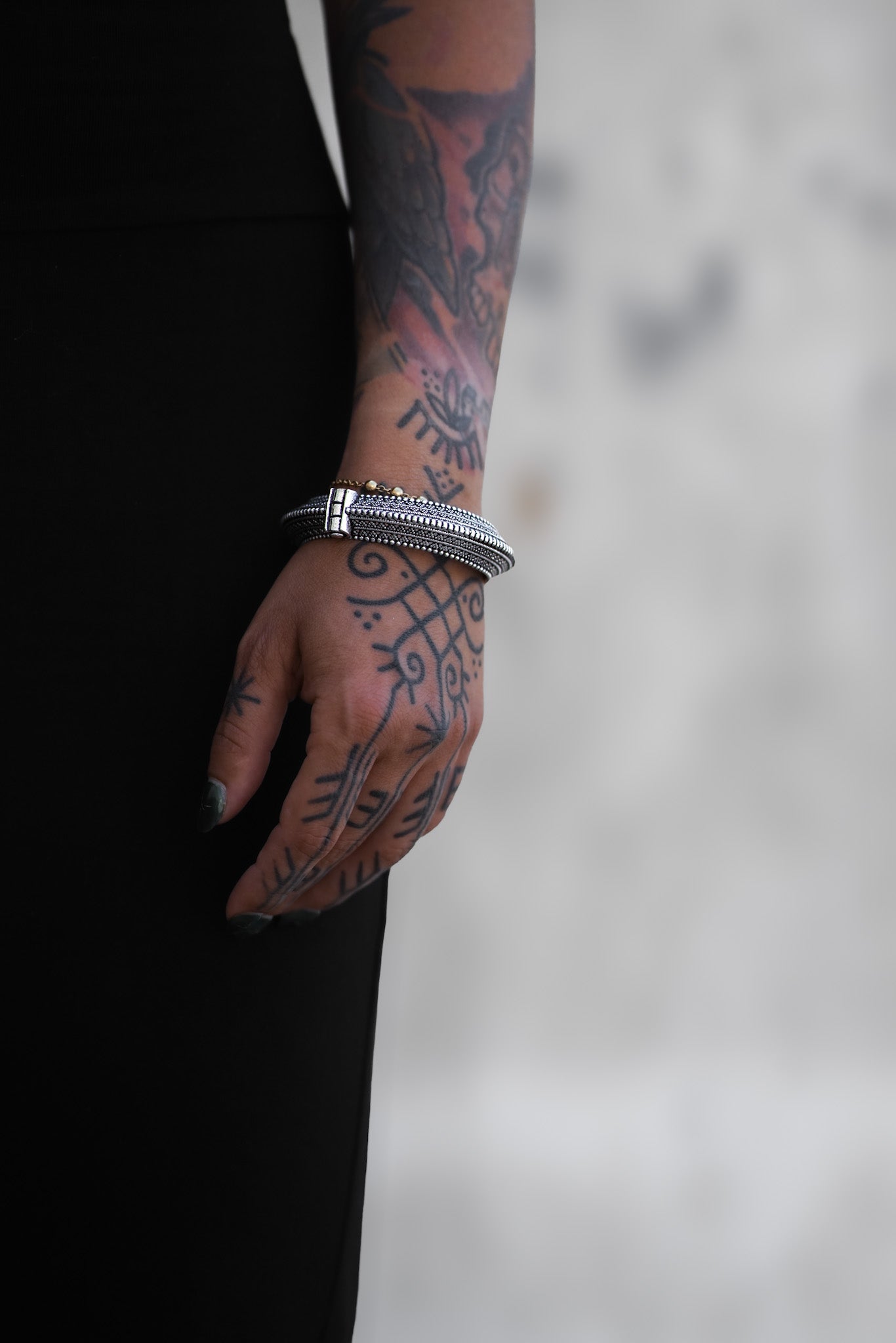 VISHNAKH BANGLE