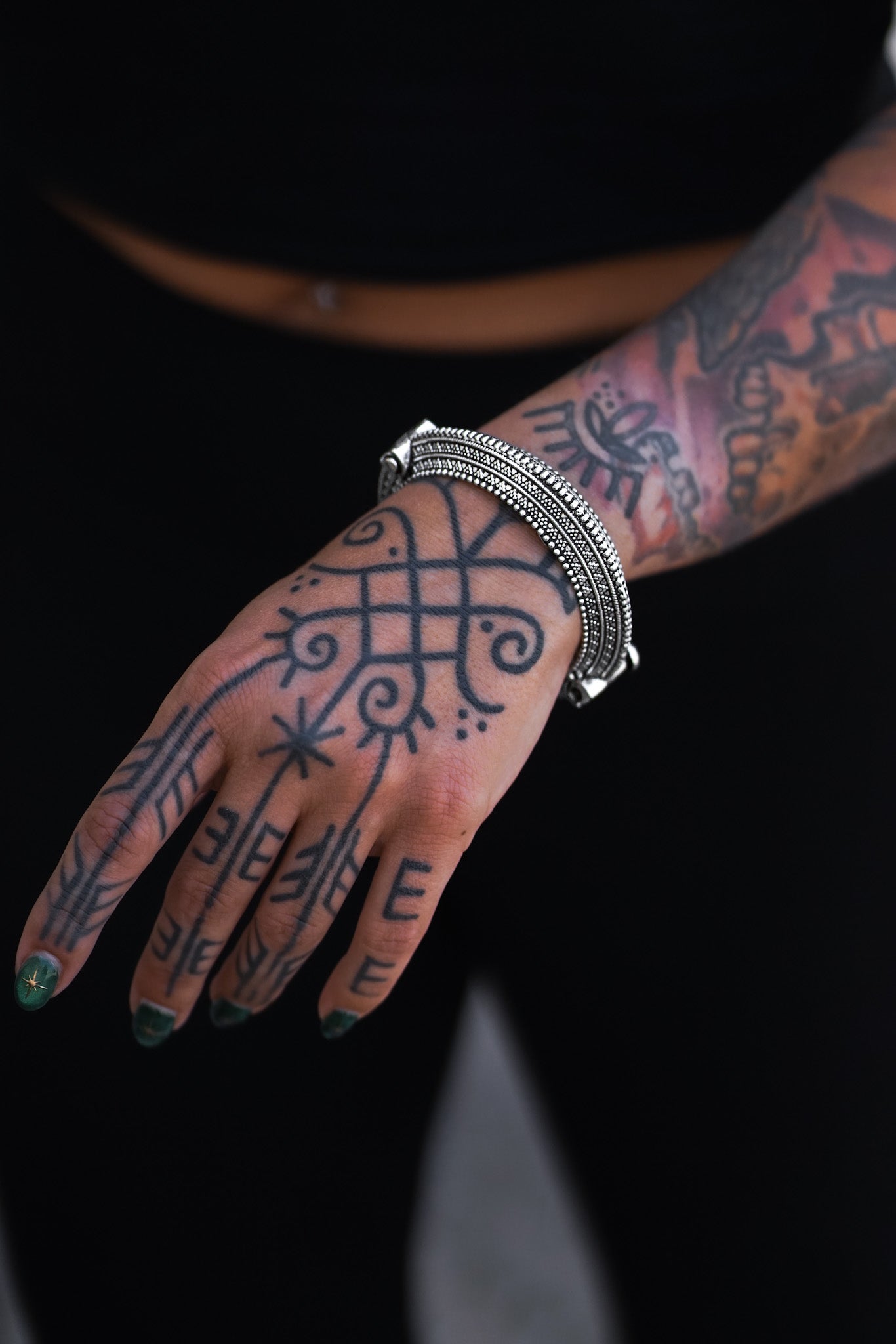 VISHNAKH BANGLE