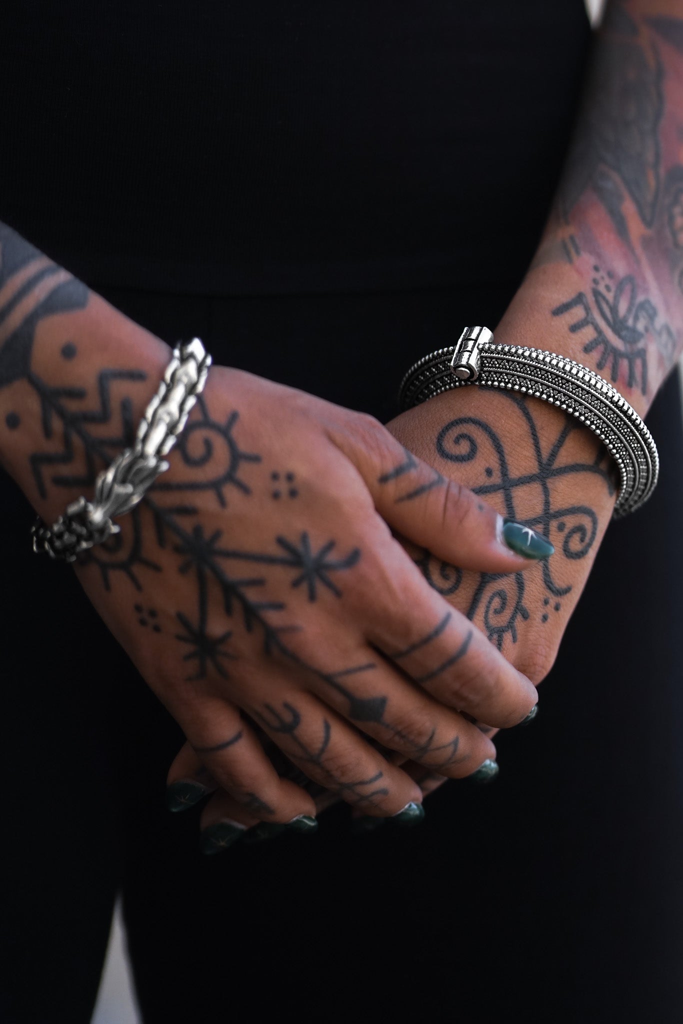 VISHNAKH BANGLE
