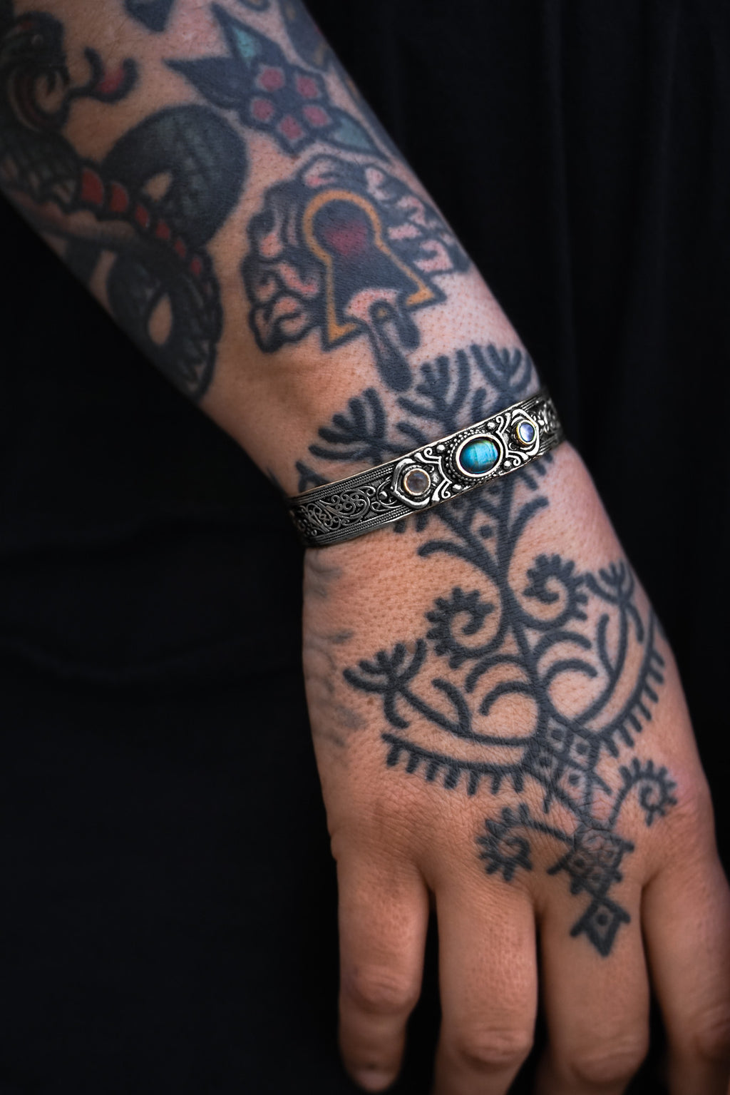 KALIKA BRACELET