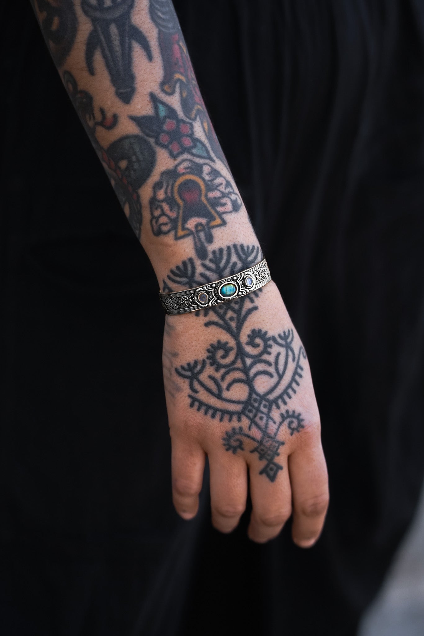 KALIKA BRACELET