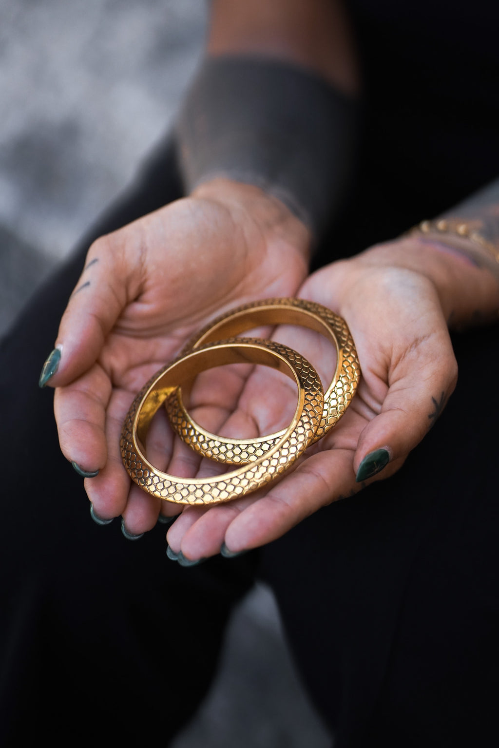 MAHANAG BANGLE GOLDEN