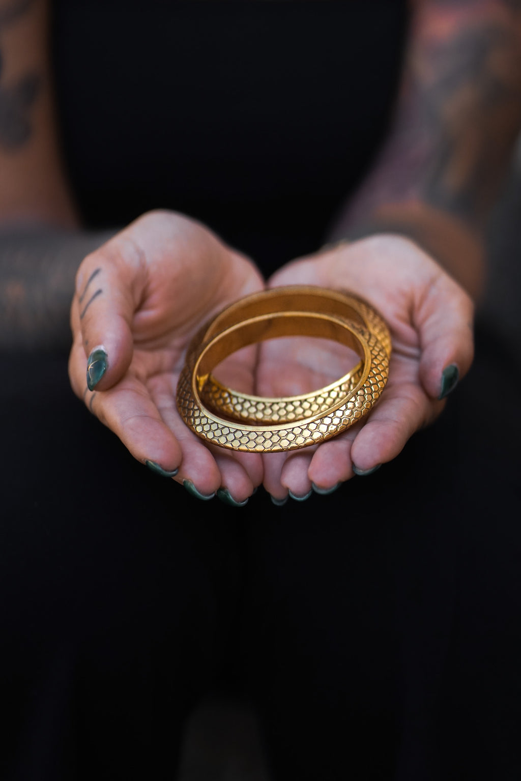 MAHANAG BANGLE GOLDEN