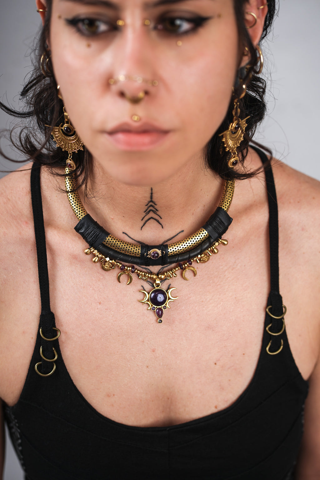 JAMUNIYA NECKLACE