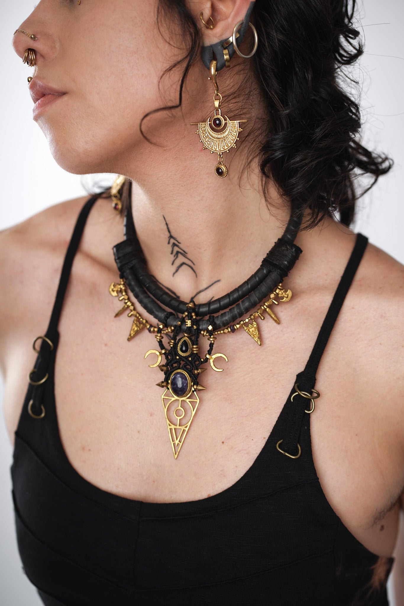 KALYRA NECKLACE