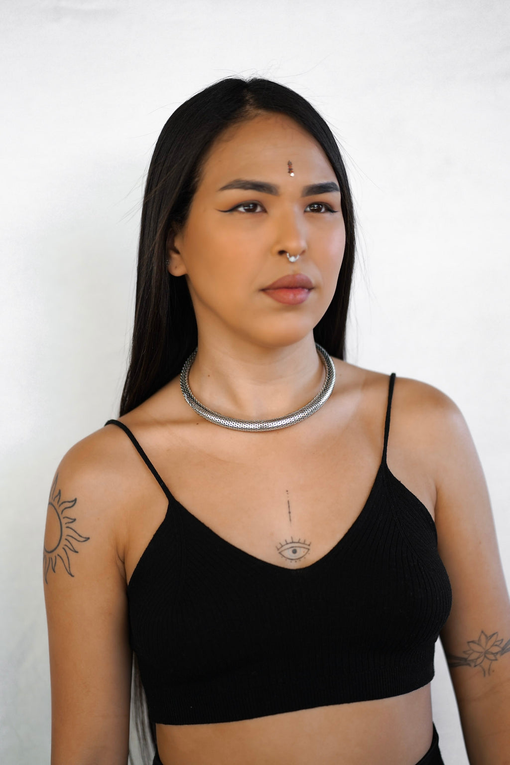 POINTILLÉ CHOKER SILVER