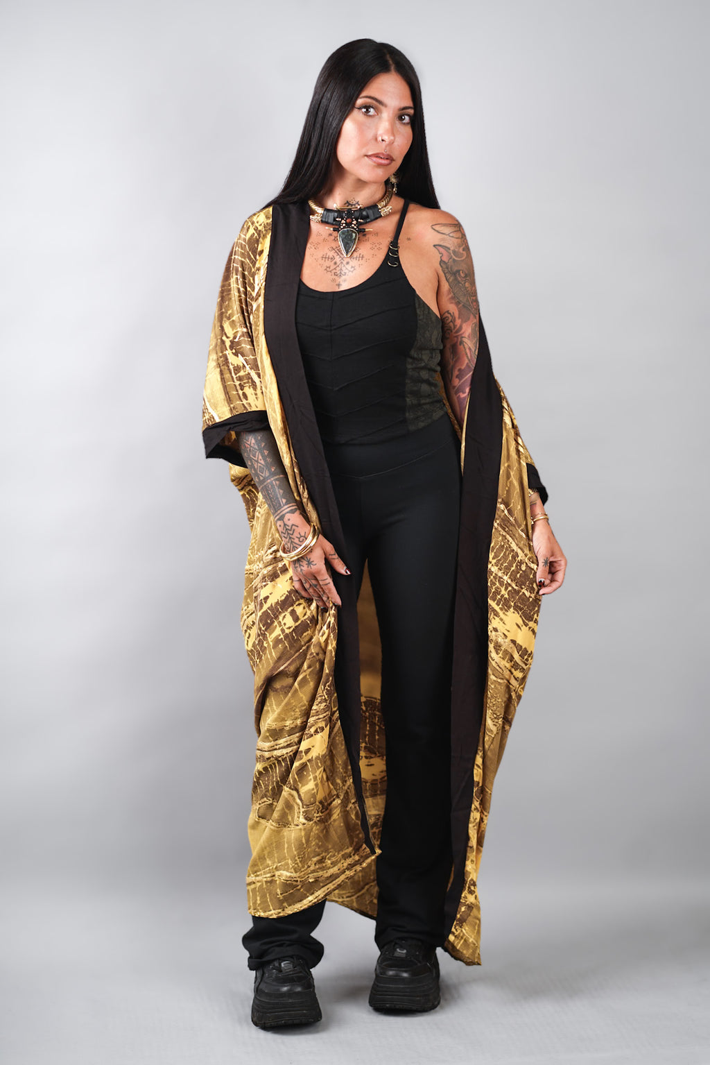 HIRANYA KIMONO