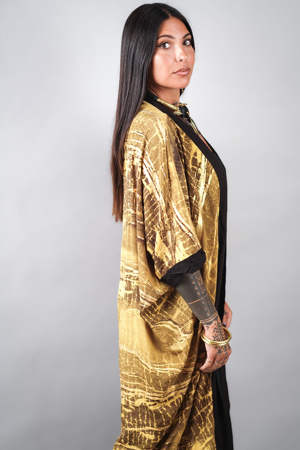 HIRANYA KIMONO