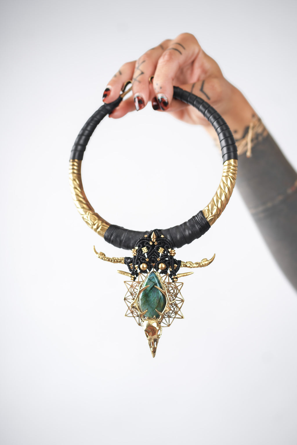 AKARA NECKLACE