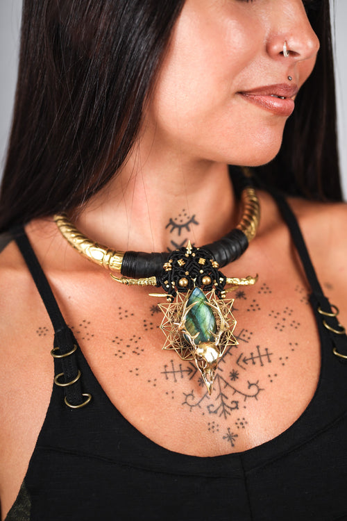 AKARA NECKLACE